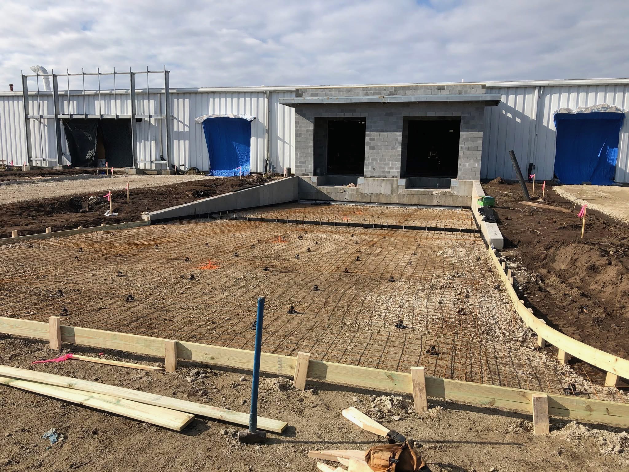 Commercial loading dock slab poured by King Kelly Concrete Company