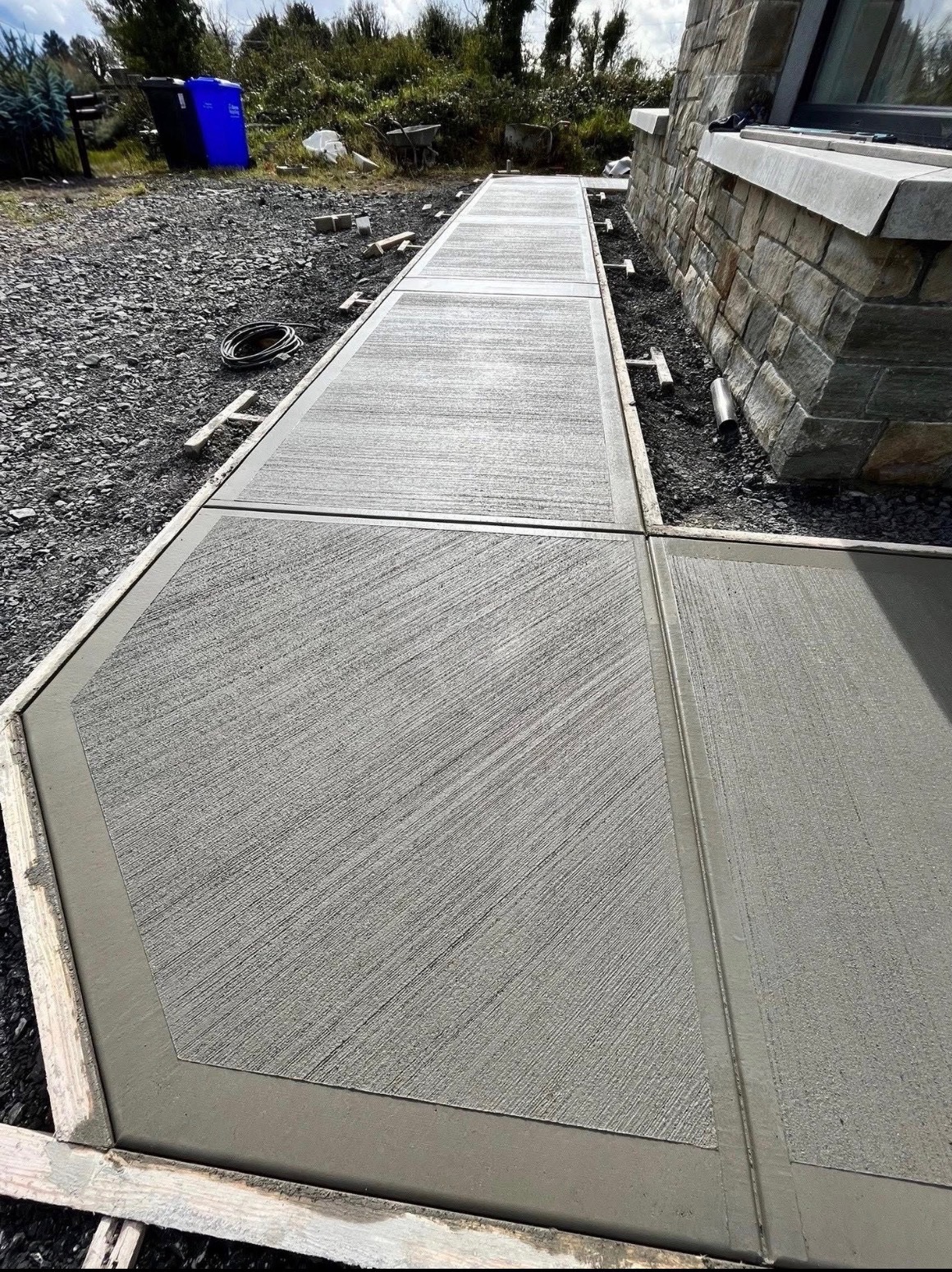Concrete walkway poured by King Kelly Concrete Company